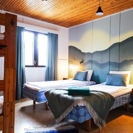 Silver Fox Hostel Äkäslompolo Exteriör bild