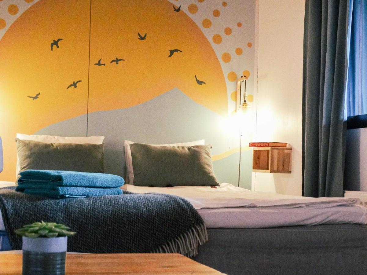 Silver Fox Hostel Äkäslompolo Exteriör bild
